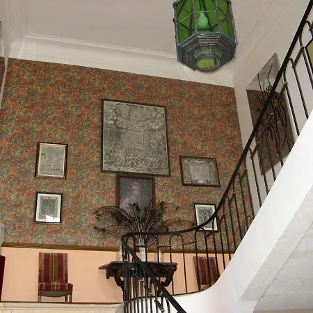 Chateau D'autigny-la-tour *